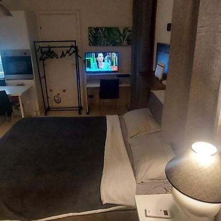 Appartamento Suite Deluxe Climatiz Cucina Giardino Wifi Smart Tv Amazon Prime Video Inclusi Aci Bonaccorsi Exterior foto